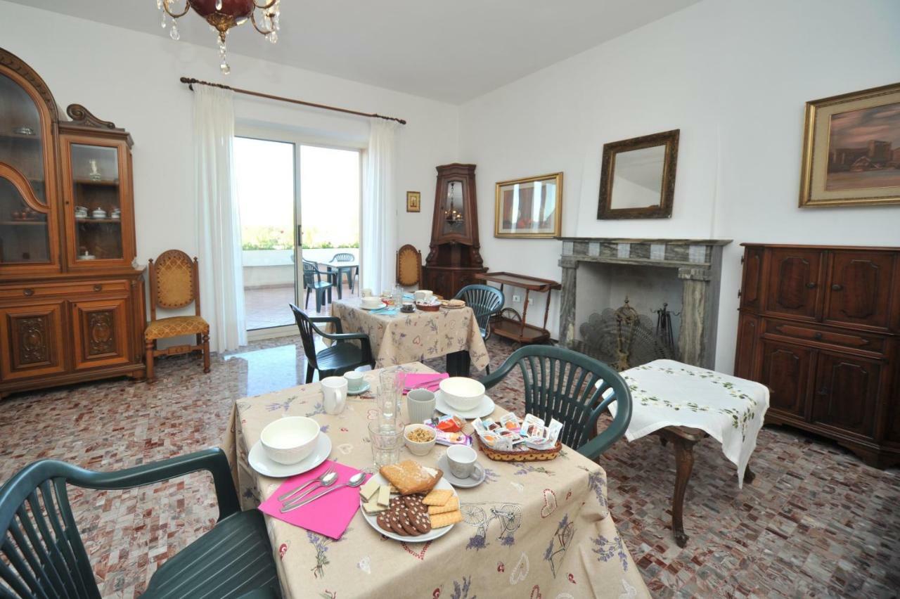 Camere "Le Margherite" ออลเบีย ภายนอก รูปภาพ