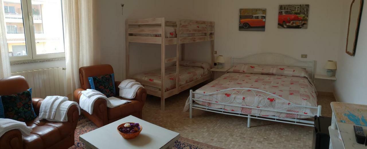 Camere "Le Margherite" ออลเบีย ภายนอก รูปภาพ